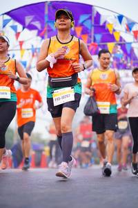 BIB: 5070, 10267
                            <button type="button" onclick="openModal(9940250)" class="btn btn-primary btn-sm float-right btn-popup" data-toggle="modal" data-target=".modal-high-quality">
                        <i class="fas fa-shopping-cart"></i> Add to Cart
                    </button>
                                            <button type="button" onclick="isThisMe(9940250, true)" class="btn btn-success btn-sm float-right btn-popup btn-isme hidden" data-toggle="tooltip" data-placement="bottom" title="นี่คือรูปของคุณใช่ไหม คลิกที่นี่เพื่อเอาเข้าอัลบั้ม">
                        <i class="fas fa-plus"></i> Add to album
                    </button>
                    <button type="button" onclick="isThisMe(9940250, false)" class="btn btn-warning btn-sm float-right btn-popup btn-isnotme hidden">
                        <i class="fas fa-ban"></i> Remove from album
                    </button>